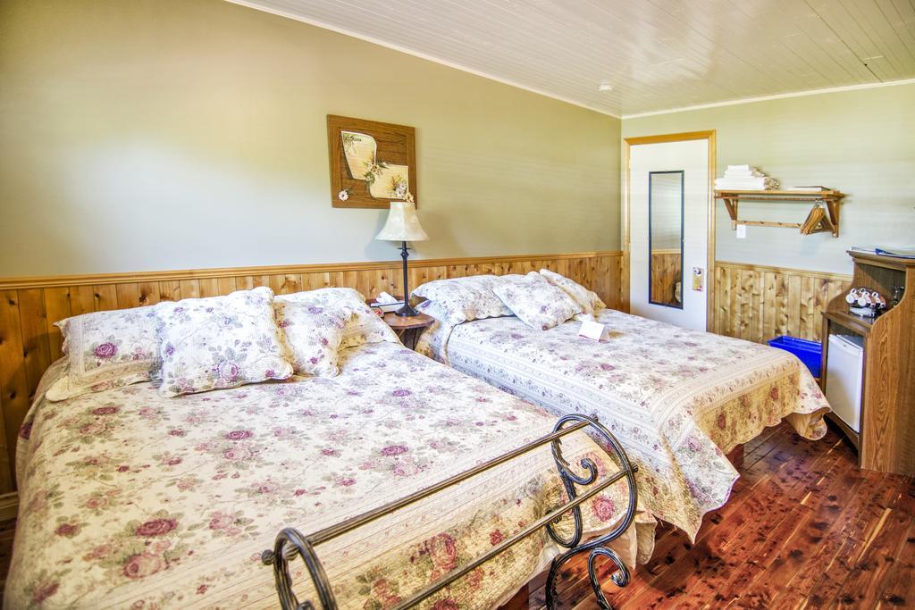 Auberge Au Soleil Levant Piopolis ภายนอก รูปภาพ